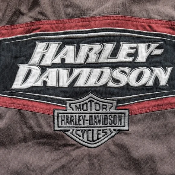 Harley-Davidson Men's Red and Gray Shirt - Picture 10 of 12